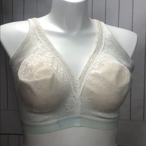 CACIQUE CREAM/WHITE LACE NO WIRE BRA 48D